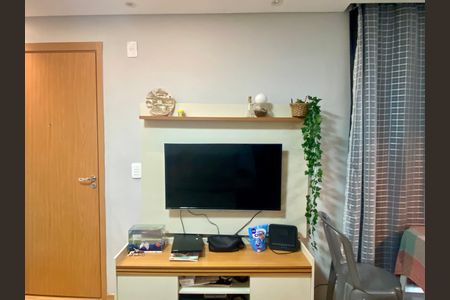 Sala de apartamento à venda com 2 quartos, 38m² em Jardim Rosa de Franca, Guarulhos