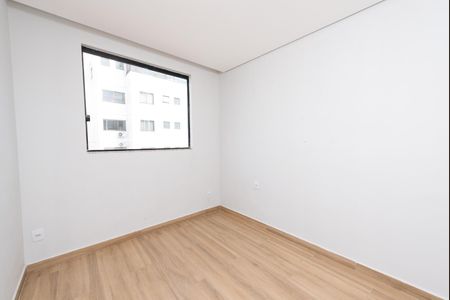 Apartamento para alugar com 180m², 3 quartos e 2 vagasQuarto 2