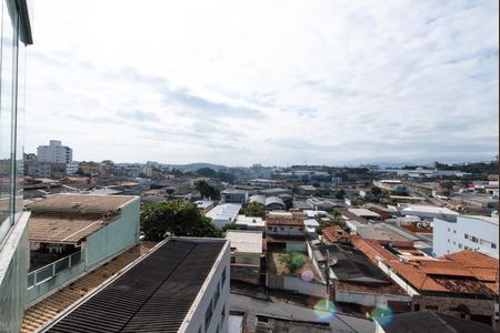 Sala vista de apartamento para alugar com 3 quartos, 180m² em Inconfidentes, Contagem