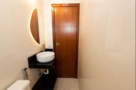 Apartamento para alugar com 180m², 3 quartos e 2 vagasBanheiro 3