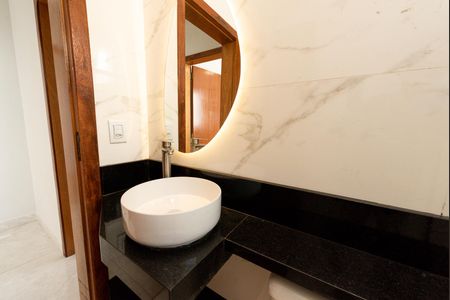 Apartamento para alugar com 180m², 3 quartos e 2 vagasBanheiro 2