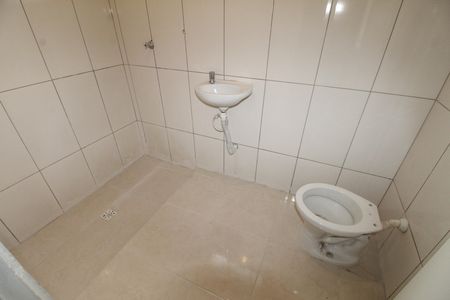 Banheiro de casa para alugar com 2 quartos, 60m² em Campo dos Alemães, São José dos Campos