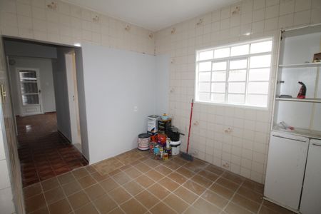 Casa para alugar com 60m², 2 quartos e 2 vagasCozinha