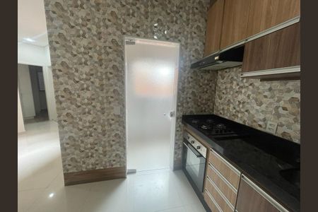 Cozinha de apartamento à venda com 2 quartos, 48m² em Vila Esperanca, Jundiaí