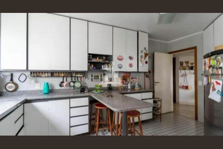 Apartamento à venda com 189m², 4 quartos e 2 vagas