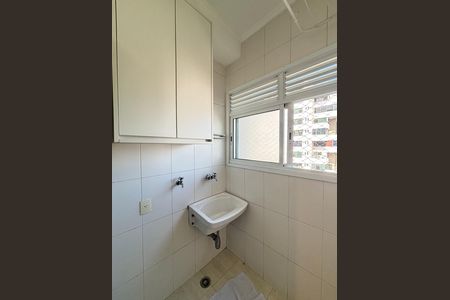 Apartamento à venda com 64m², 1 quarto e 2 vagas Apartamento à venda com 64m², 1 quarto e 2 vagasÁrea de Serviço