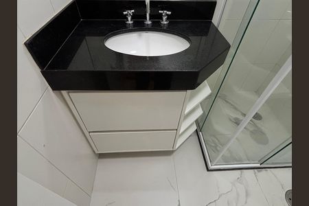 Apartamento à venda com 64m², 1 quarto e 2 vagas Apartamento à venda com 64m², 1 quarto e 2 vagasBanheiro da Suíte