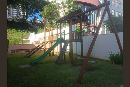 Apartamento à venda com 131m², 3 quartos e 3 vagasÁrea comum - Playground