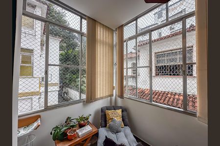 Apartamento para alugar com 80m², 2 quartos e 1 vaga