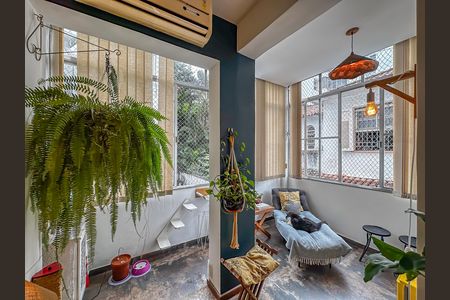 Apartamento para alugar com 80m², 2 quartos e 1 vaga