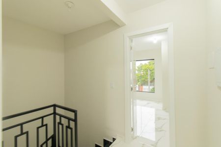 Casa para alugar com 102m², 3 quartos e 2 vagas Casa para alugar com 102m², 3 quartos e 2 vagasHall