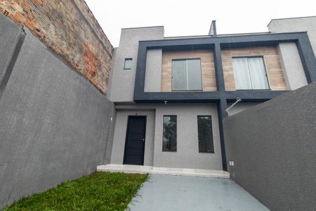 Casa para alugar com 102m², 3 quartos e 2 vagas Casa para alugar com 102m², 3 quartos e 2 vagasFachada