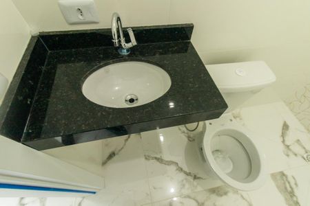 Casa para alugar com 102m², 3 quartos e 2 vagas Casa para alugar com 102m², 3 quartos e 2 vagasBanheiro da Suite