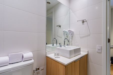 Studio para alugar com 30m², 1 quarto e sem vaga Studio para alugar com 30m², 1 quarto e sem vagaBanheiro