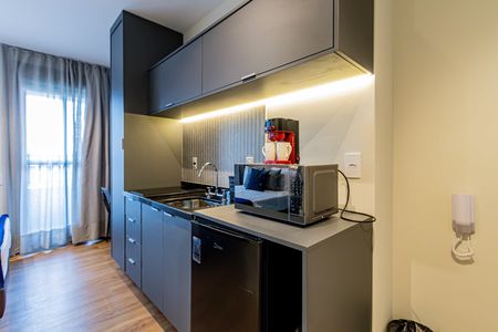 Cozinha de kitnet/studio para alugar com 1 quarto, 30m² em Pompeia, São Paulo