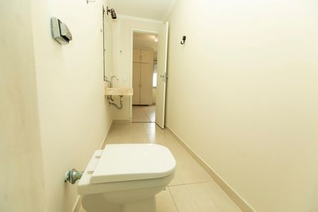 Apartamento à venda com 79m², 2 quartos e 1 vaga Apartamento à venda com 79m², 2 quartos e 1 vagaBANHEIRO SUITE