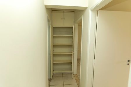 Apartamento à venda com 79m², 2 quartos e 1 vaga Apartamento à venda com 79m², 2 quartos e 1 vagaARMÁRIO INTERNO