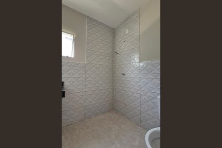 Casa de condomínio à venda com 63m², 2 quartos e 2 vagas Casa de condomínio à venda com 63m², 2 quartos e 2 vagasBanheiro