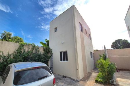 Casa de condomínio à venda com 63m², 2 quartos e 2 vagas Casa de condomínio à venda com 63m², 2 quartos e 2 vagasFachada do Prédio