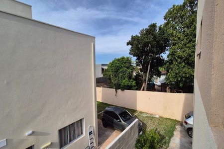 Casa de condomínio à venda com 63m², 2 quartos e 2 vagas Casa de condomínio à venda com 63m², 2 quartos e 2 vagasVista da suíte