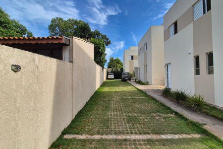 Casa de condomínio à venda com 63m², 2 quartos e 2 vagas Casa de condomínio à venda com 63m², 2 quartos e 2 vagasGaragem