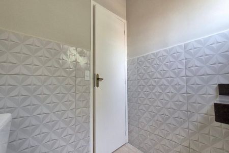 Casa de condomínio à venda com 63m², 2 quartos e 2 vagas Casa de condomínio à venda com 63m², 2 quartos e 2 vagasBanheiro