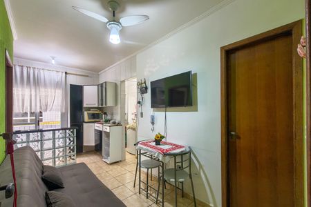 Sala de apartamento para alugar com 1 quarto, 40m² em Solemar, Praia Grande