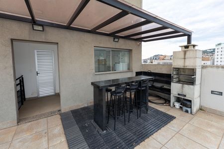 Studio à venda com 45m², 1 quarto e 1 vaga Studio à venda com 45m², 1 quarto e 1 vagaÁrea comum - Churrasqueira