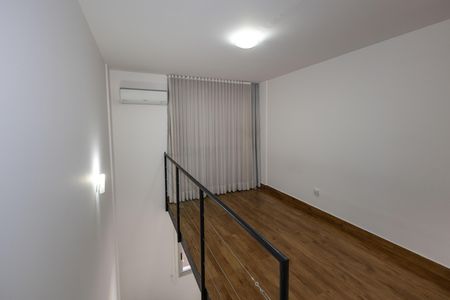 Studio à venda com 45m², 1 quarto e 1 vaga Studio à venda com 45m², 1 quarto e 1 vagaSuíte