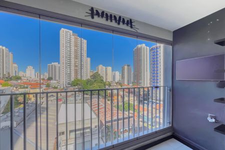 Studio para alugar com 27m², 1 quarto e sem vaga Studio para alugar com 27m², 1 quarto e sem vagaVaranda