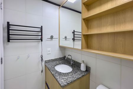 Studio para alugar com 27m², 1 quarto e sem vaga Studio para alugar com 27m², 1 quarto e sem vagaBanheiro