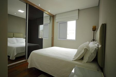 Apartamento à venda com 72m², 2 quartos e 2 vagasSuíte 