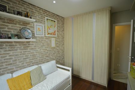Apartamento à venda com 72m², 2 quartos e 2 vagasQuarto 2 
