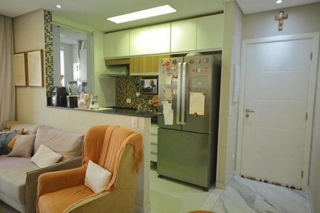 Apartamento à venda com 72m², 2 quartos e 2 vagasCozinha 