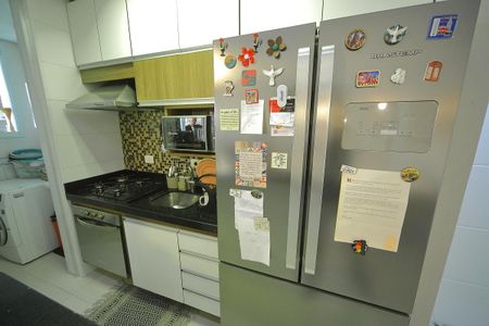 Apartamento à venda com 72m², 2 quartos e 2 vagasCozinha 
