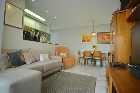 Apartamento à venda com 72m², 2 quartos e 2 vagasSala