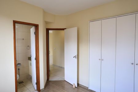 Suíte de apartamento para alugar com 3 quartos, 80m² em Horto, Belo Horizonte