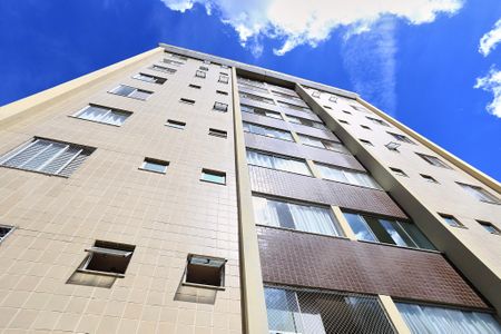 Apartamento para alugar com 80m², 3 quartos e 2 vagas Apartamento para alugar com 80m², 3 quartos e 2 vagasFachada