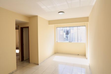 Sala de apartamento para alugar com 3 quartos, 80m² em Horto, Belo Horizonte