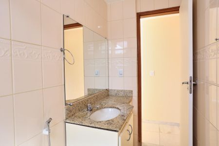 Apartamento para alugar com 80m², 3 quartos e 2 vagas Apartamento para alugar com 80m², 3 quartos e 2 vagasBanheiro