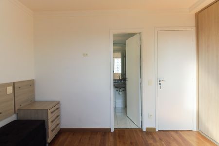 Apartamento à venda com 80m², 3 quartos e 2 vagas Apartamento à venda com 80m², 3 quartos e 2 vagasSuíte