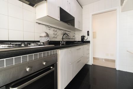 Apartamento à venda com 80m², 3 quartos e 2 vagas Apartamento à venda com 80m², 3 quartos e 2 vagasCozinha
