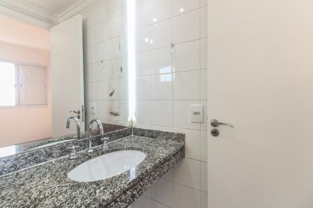 Apartamento à venda com 80m², 3 quartos e 2 vagas Apartamento à venda com 80m², 3 quartos e 2 vagasBanheiro Suíte