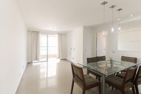 Sala  de apartamento para alugar com 3 quartos, 80m² em Vila Carrão, São Paulo