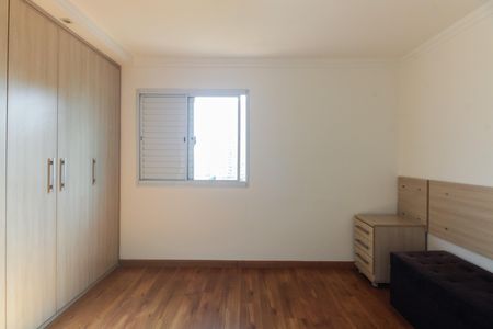 Apartamento à venda com 80m², 3 quartos e 2 vagas Apartamento à venda com 80m², 3 quartos e 2 vagasSuíte