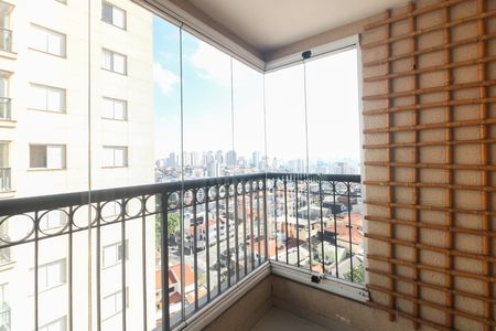 Apartamento à venda com 80m², 3 quartos e 2 vagas Apartamento à venda com 80m², 3 quartos e 2 vagasVaranda