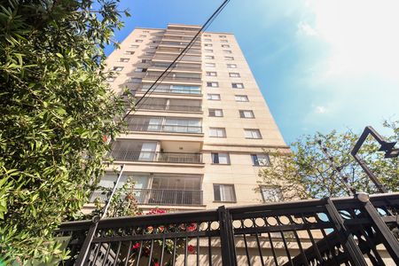 Apartamento à venda com 80m², 3 quartos e 2 vagas Apartamento à venda com 80m², 3 quartos e 2 vagasFachada