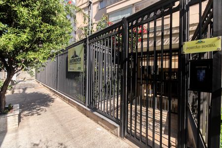 Fachada de apartamento à venda com 3 quartos, 80m² em Vila Carrão, São Paulo