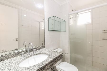 Apartamento à venda com 80m², 3 quartos e 2 vagas Apartamento à venda com 80m², 3 quartos e 2 vagasBanheiro Social