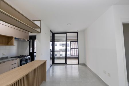 Sala_Cozinha de apartamento para alugar com 2 quartos, 63m² em Alphaville Empresarial, Barueri
